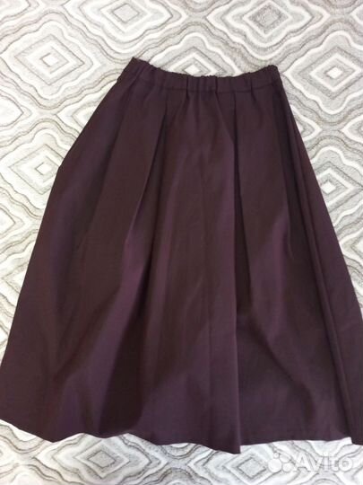 Юбка ниже колена