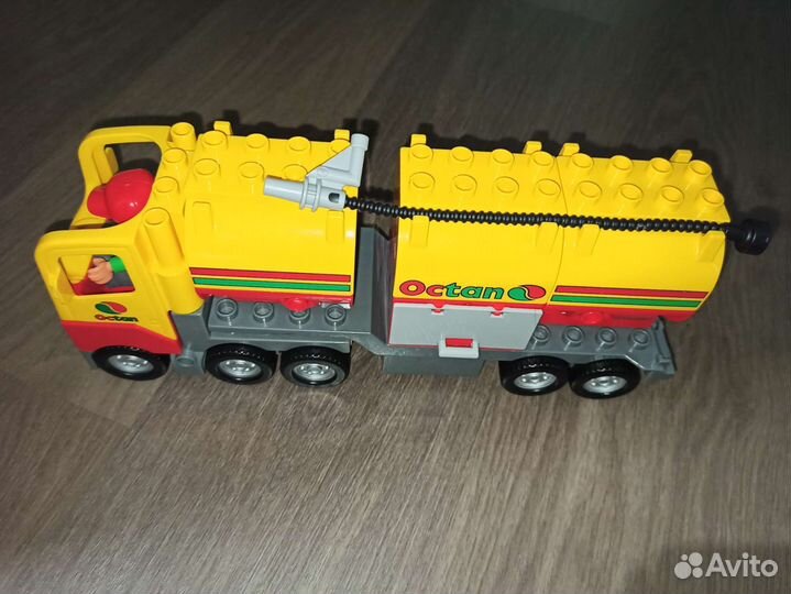 Lego Duplo 5605 Грузовик с цистерной (бензовоз)