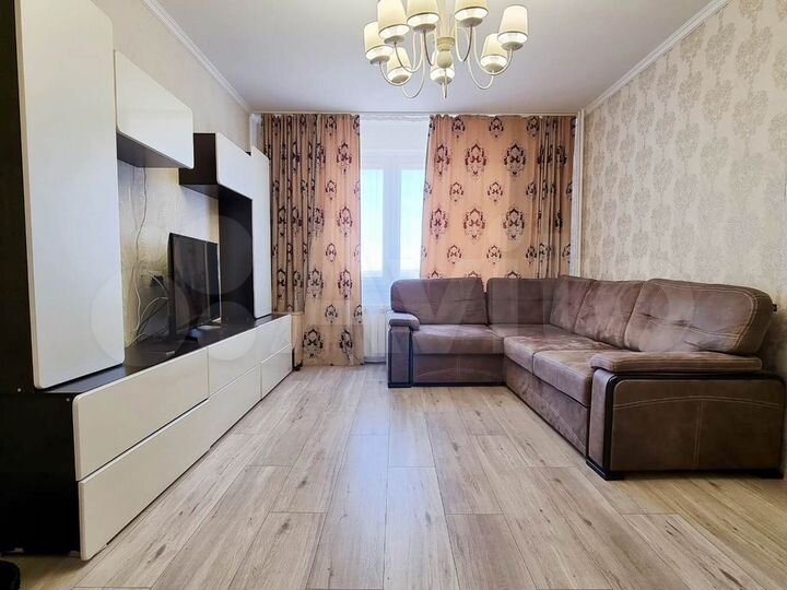 2-к. квартира, 60,3 м², 7/17 эт.