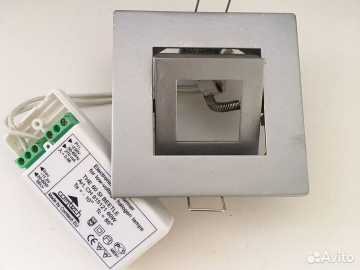 Светильник потолочный встраиваемый