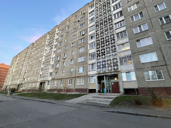 2-к. квартира, 50,7 м², 3/9 эт.