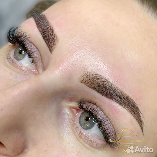 Перманентный макияж бровей