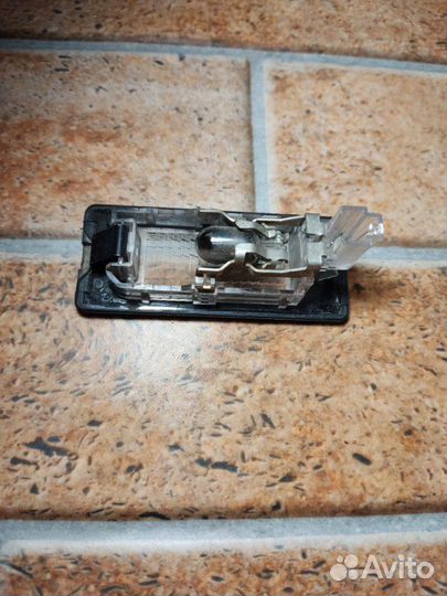 Плафон подсветки номера Skoda Rapid 2015