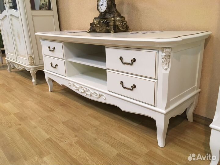 Тумба под тв из массива