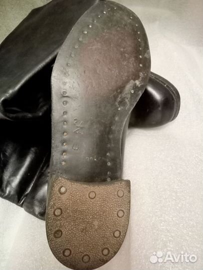 Хромовые сапоги высшего офицерского состава СССР