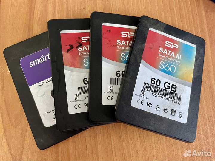 SSD диск 60 GB SATA