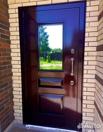 Входная металическая дверь