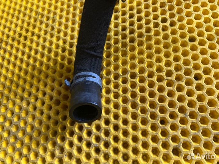 Трубка картерных газов Volkswagen Touareg