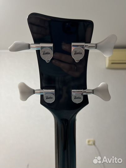 Бас-гитара Italia Mondial Bass