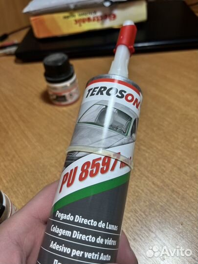 Герметик для вклейки стекол