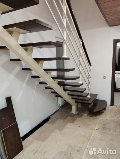 Лестница на второй этаж/изготовление лестниц