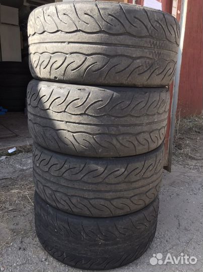 Yokohama Advan Neova AD08R 245/40 R18