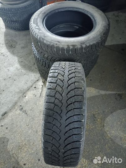 Bridgestone Blizzak Spike-01 195/65 R15