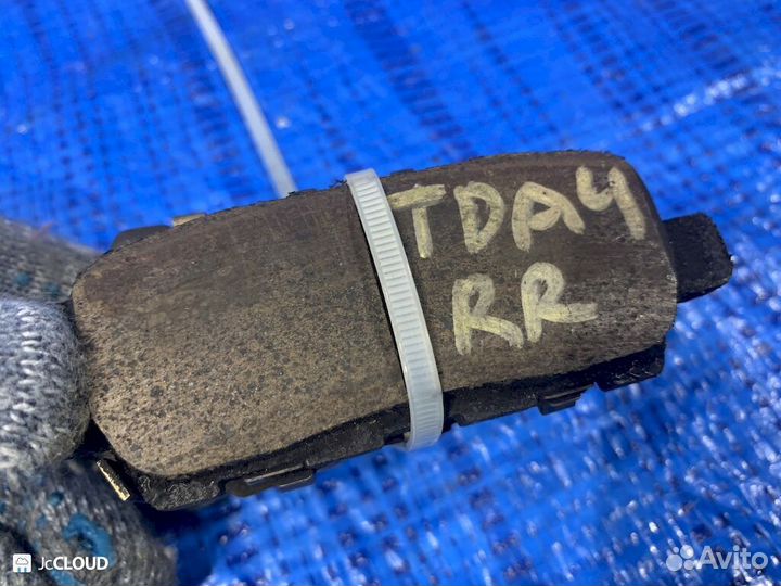 Тормозные колодки на suzuki escudo TDA4W J24B