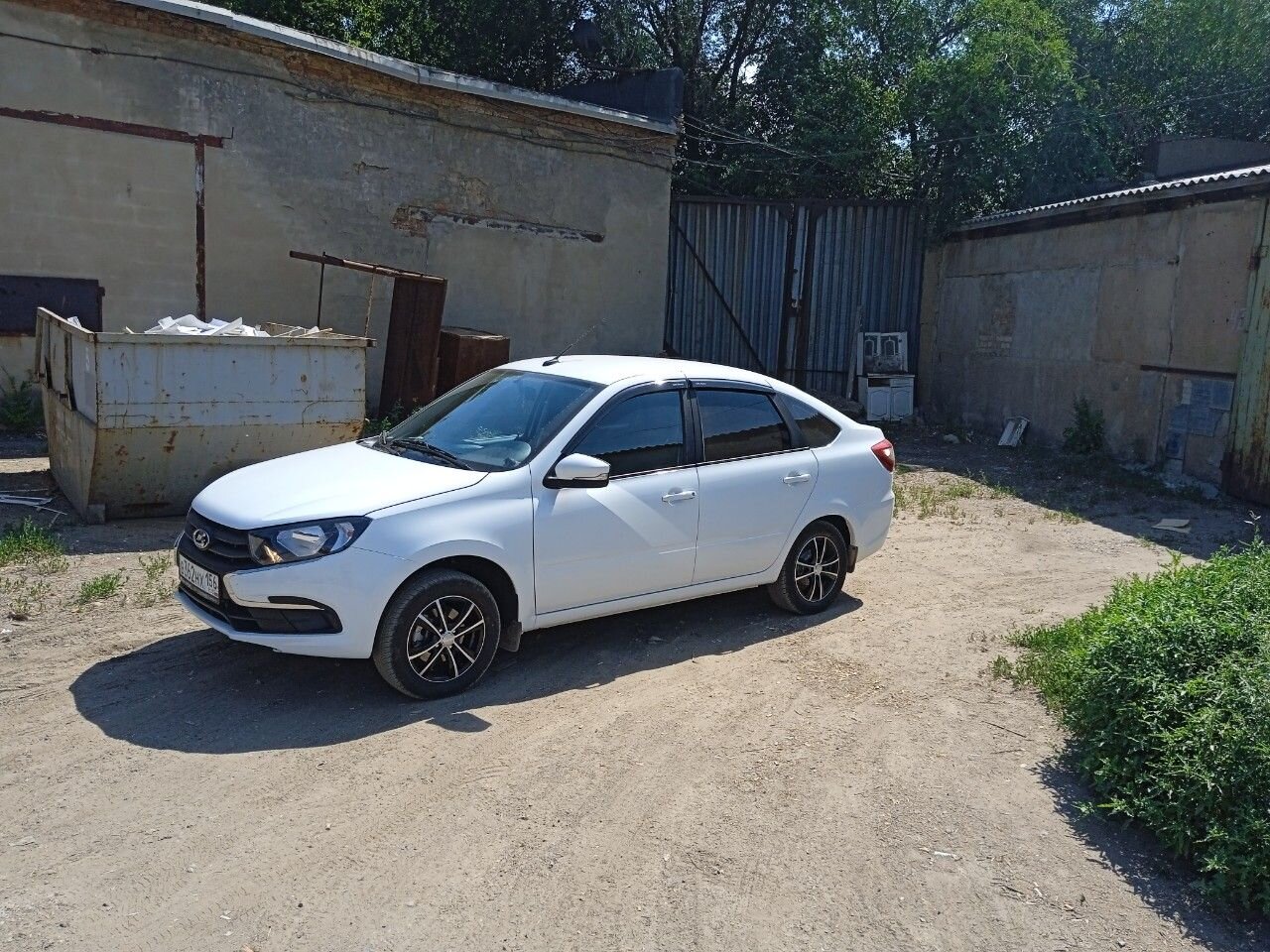 ВАЗ (LADA) Granta: фото владельца