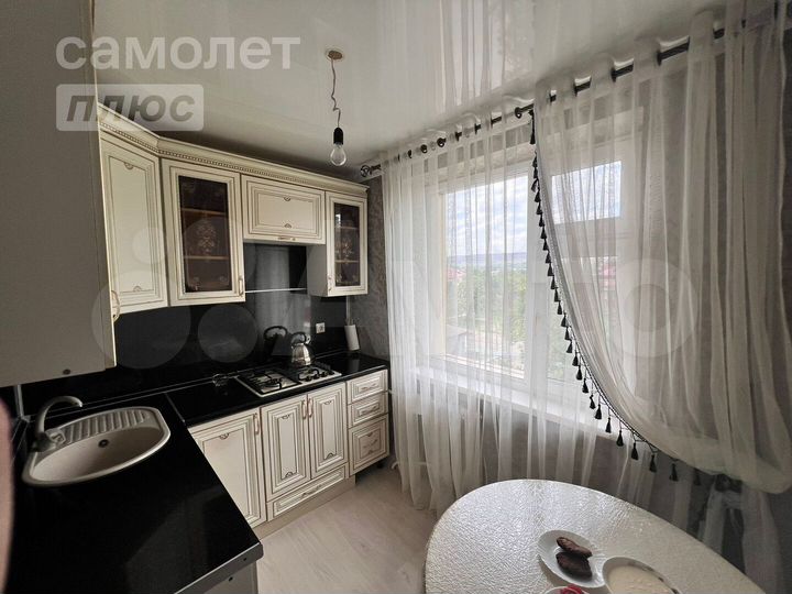 3-к. квартира, 63 м², 5/5 эт.
