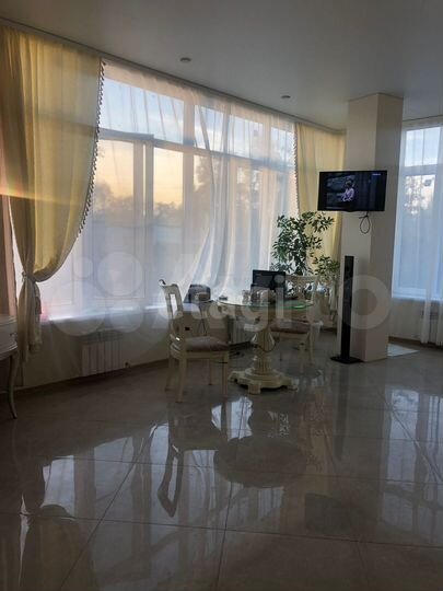 3-к. квартира, 81,1 м², 2/4 эт.