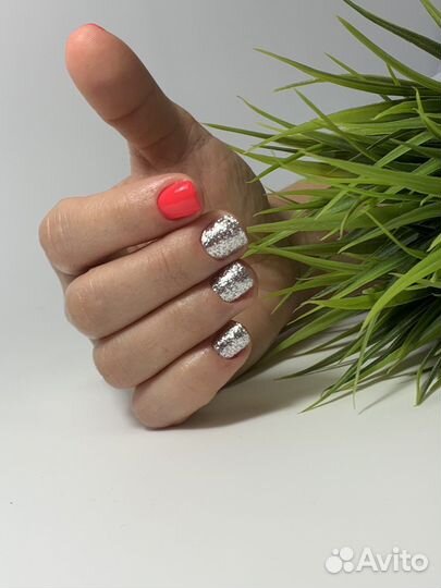 Модель на маникюр - Заводской