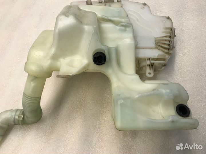 Бачок стеклоомывателя Ford Mondeo седан 2.3 2010