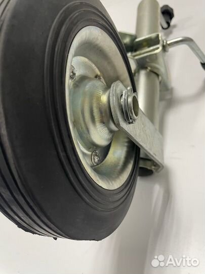 Опорное колесо прицепа с хомутом D48/200