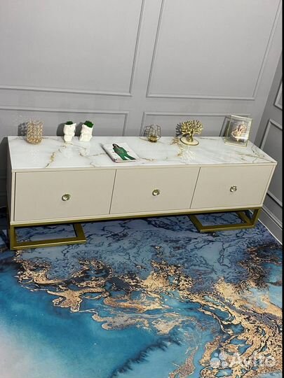 Современная тумба под телевизор