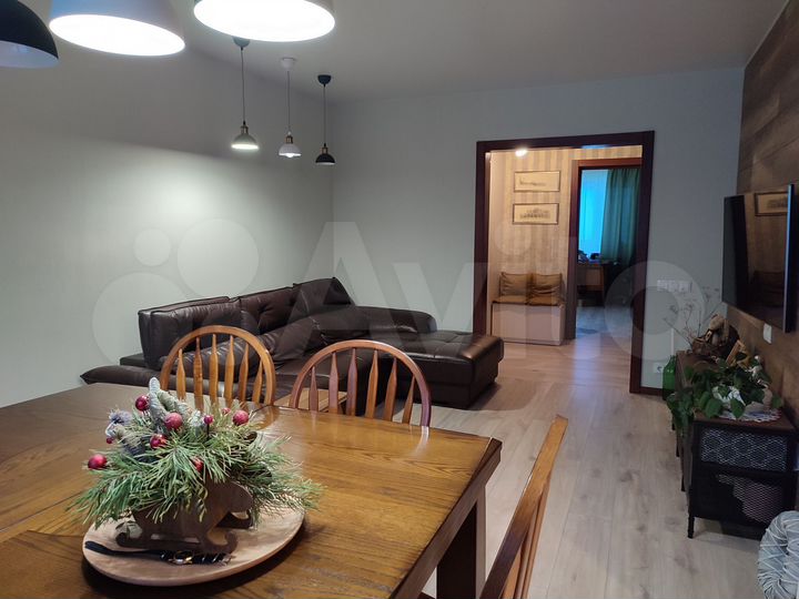 4-к. квартира, 92,7 м², 6/17 эт.