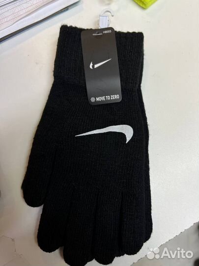 Перчатки Nike осенние
