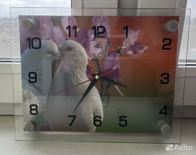 Часы настенные новые