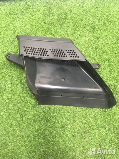 Воздухозаборник Audi A4 B8 2.0 2011