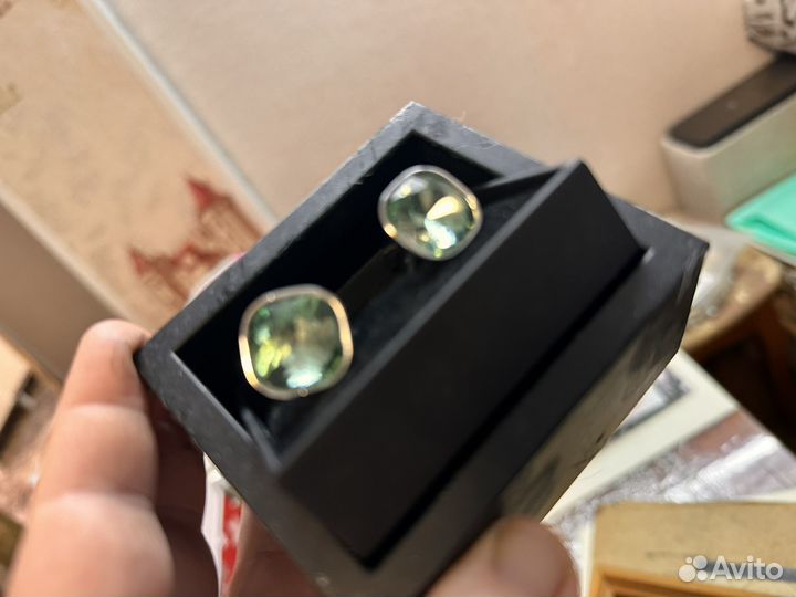 Свадебные запонки. Коробочки нет она испортилась