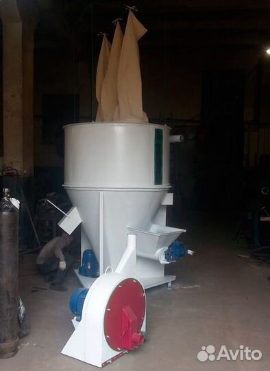 Смеситель кормов