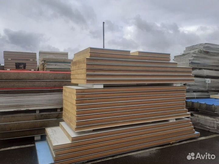 Сэндвич-панели 30000 м2 в наличии