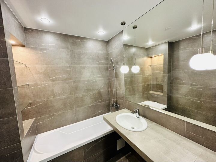 3-к. квартира, 87 м², 10/18 эт.