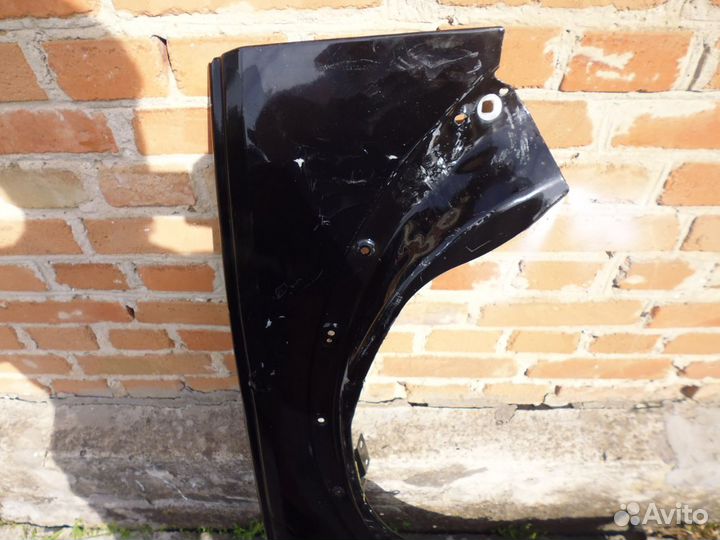 Ленд Ровер Дискавери 4 крыло переднее прав с 2009