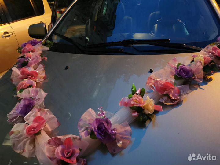 Украшение на свадебный автомобиль