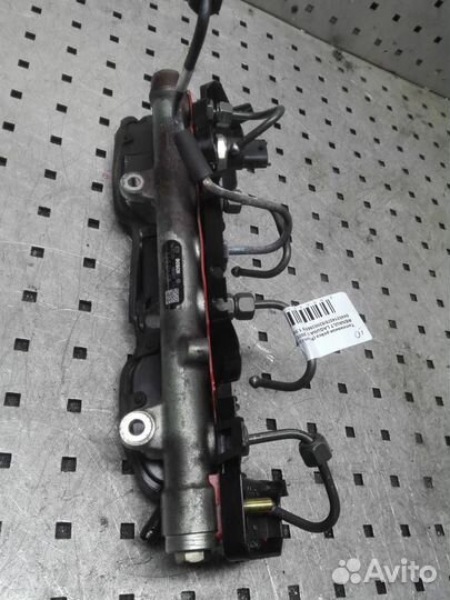 Рейка топливная (рампа) Renault Laguna