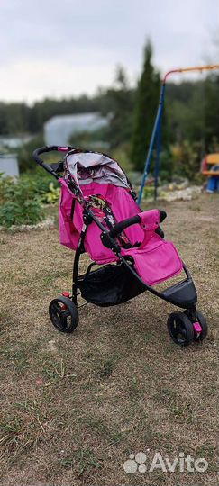 Прогулочная коляска