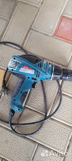 Дрель шуруповерт