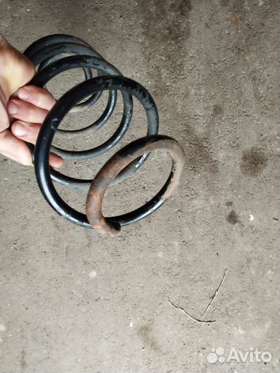 Передняя пружина