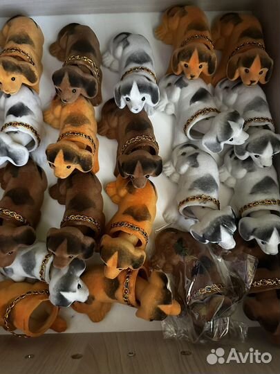 Игрушка Собака с качающейся головой в машину