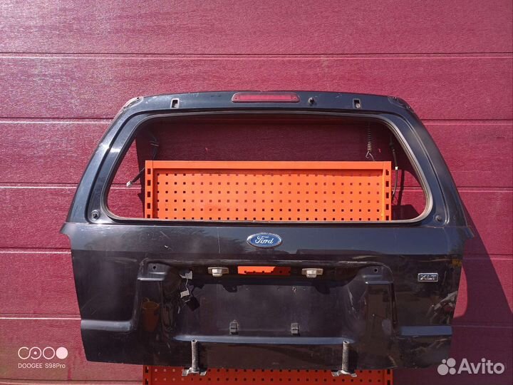 Дверь багажника Ford escape