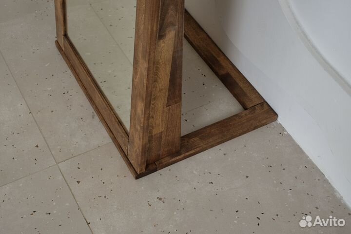 Напольное зеркало Fusion из массива дерева