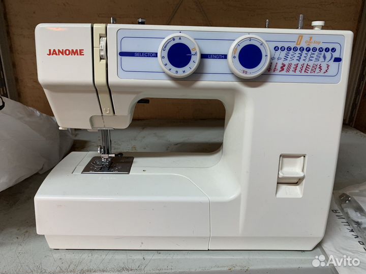 Швейная машина Janome бу