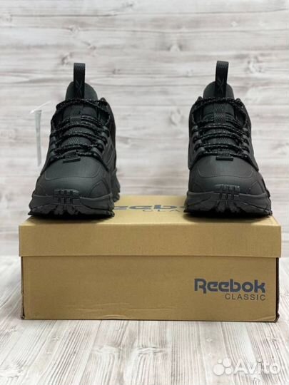 Кроссовки Reebok с мехом