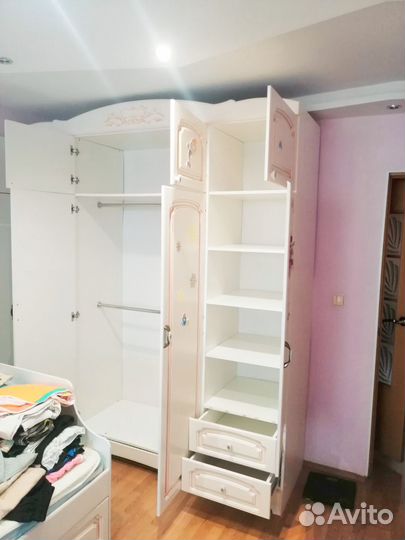 Шкаф в детскую