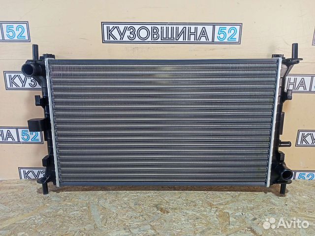 Радиатор охлаждения Ford Focus 1 (98-04) MT + A/C