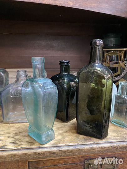 Старинные бутылочки и флаконы