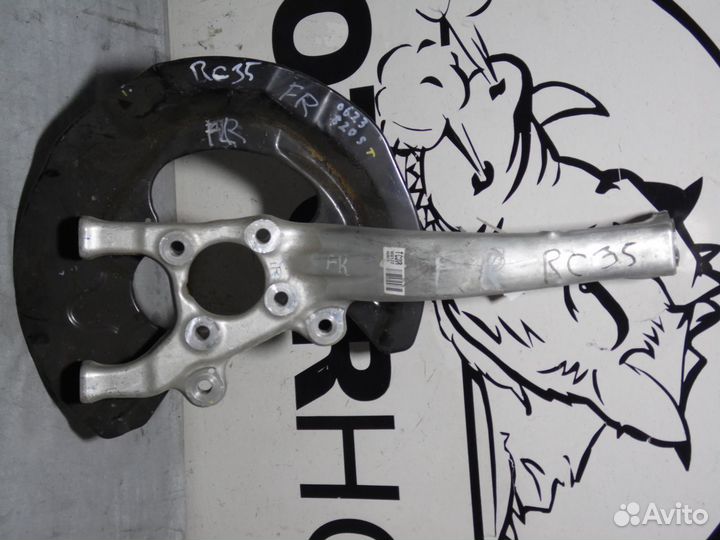 Кулак правый Лексус RC 350