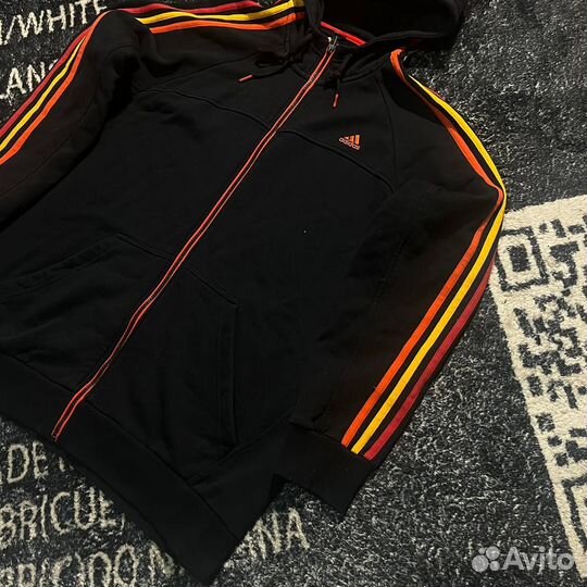 Кофта Adidas Essentials Испания