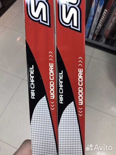 Лыжи Karjala без насечек 160-170см